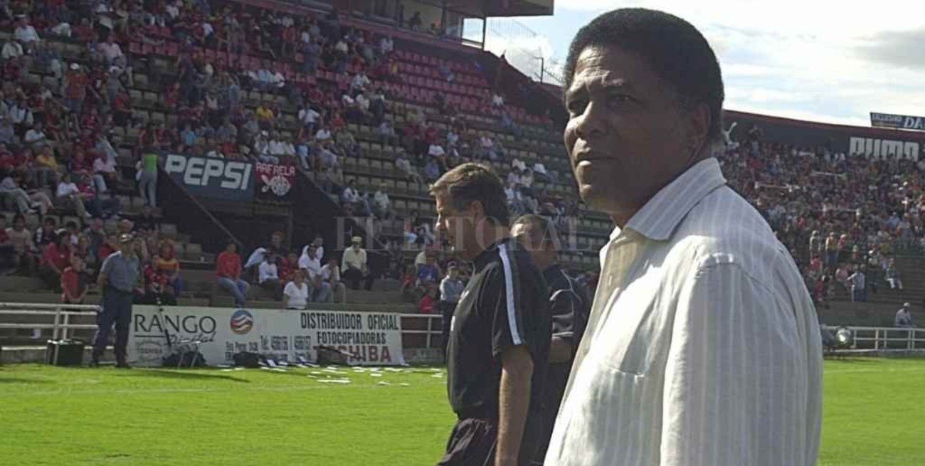 Francisco Maturana: "Hasta pensé en viajar a Argentina para verlo salir campeón a Colón"