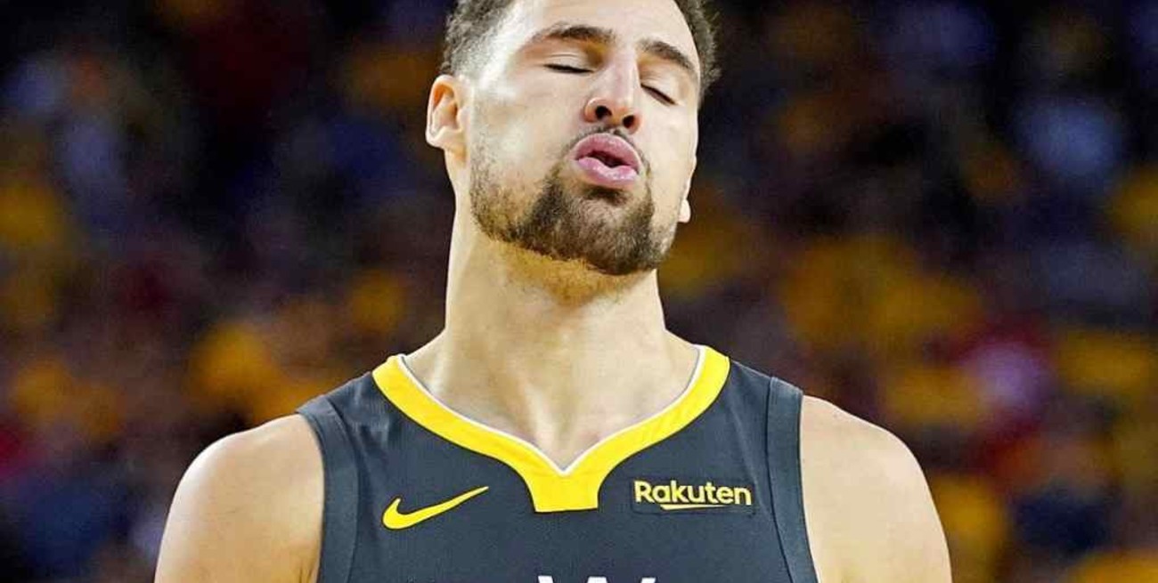 Klay Thompson vuelve a lesionarse y enciende las alarmas en Golden State 