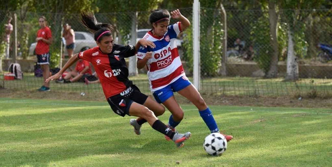 Colón y Unión definen a las campeonas en el Torneo Apertura Walter Leones