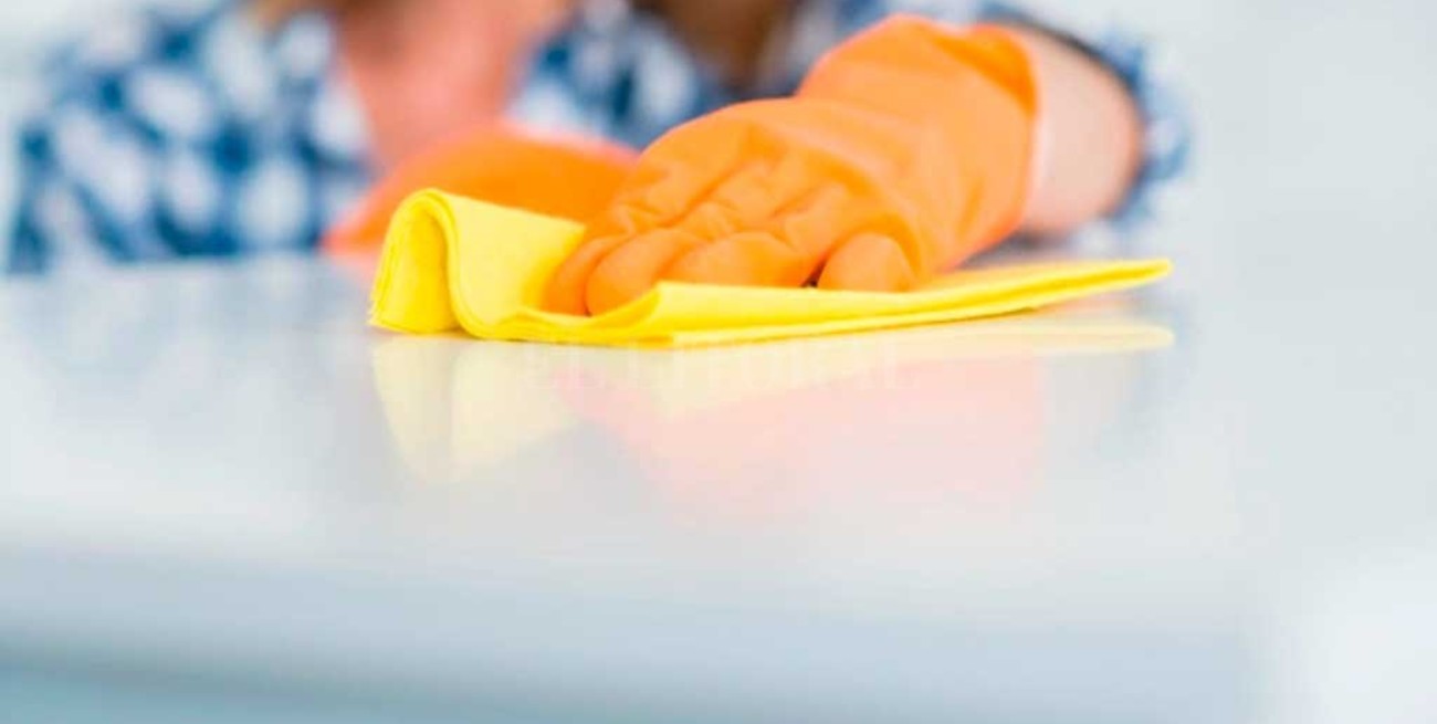 Cómo acceder al programa que paga el 50% del sueldo de trabajadores de casas particulares