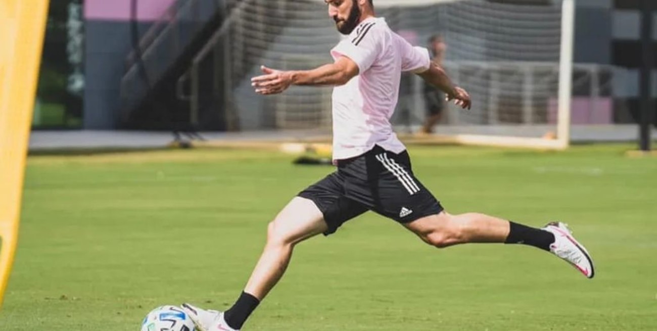 "Creo que será una hermosa experiencia en mi vida", dijo Higuaín tras ser presentado en la MLS