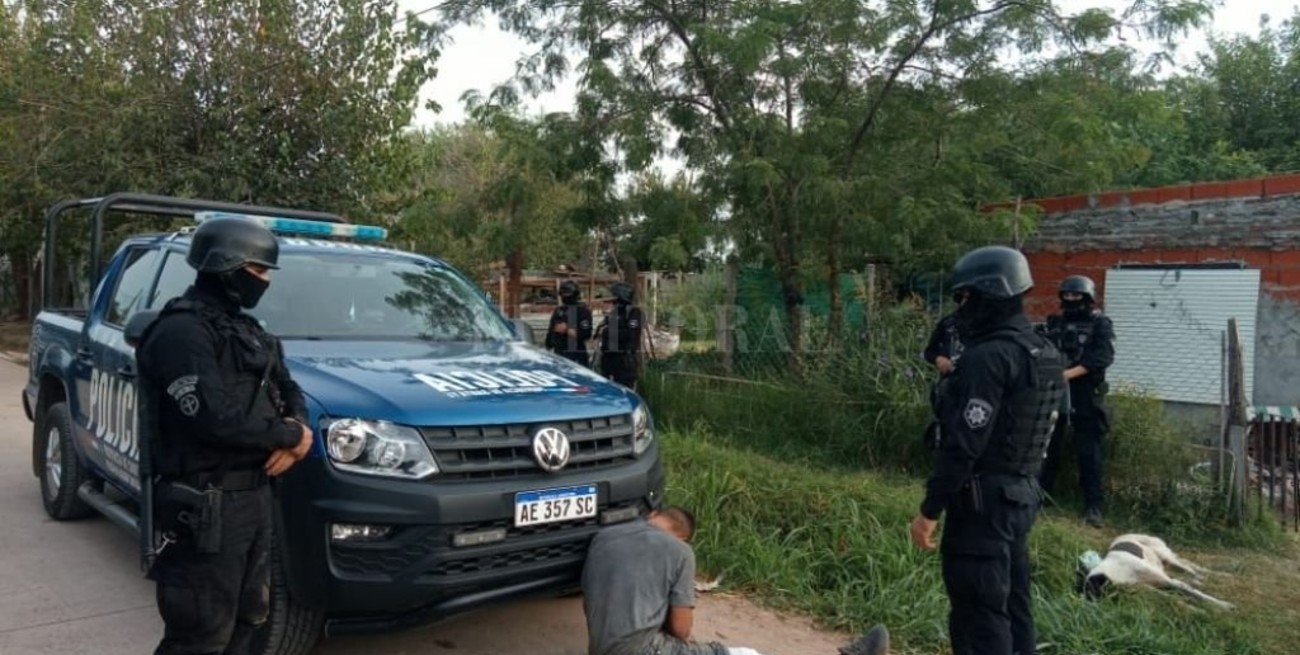 Dos detenidos tras seis allanamientos en Rosario