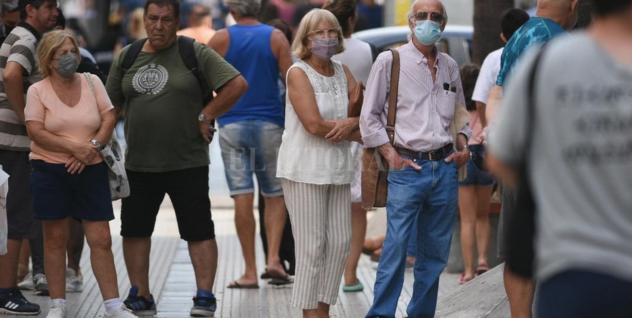 La provincia de Santa Fe informó nueve muertes y 2.380 casos de Covid: la ciudad superó los 90 mil