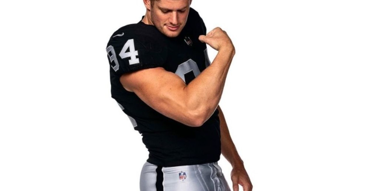 Carl Nassib se convierte en el primer deportista activo de la NFL en declararse gay