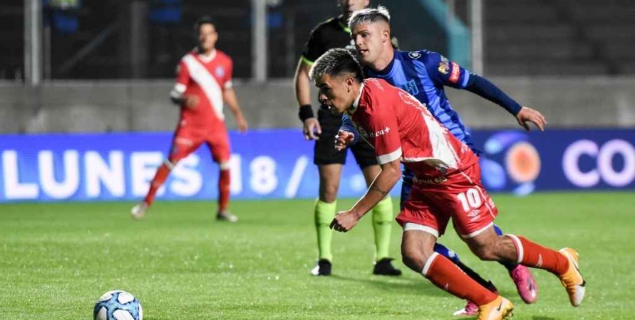 Argentinos lo dio vuelta y superó a San Telmo por 2 a 1 en los cuartos de final de la Copa Argentina