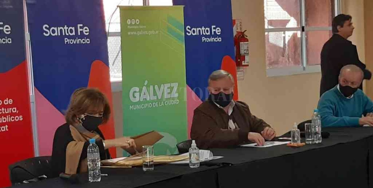 Se abrieron los sobres para construir 119 viviendas en Gálvez y El Trébol