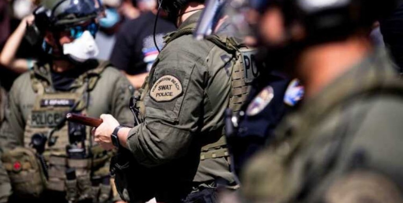 Agentes de SWAT frustraron un posible atentado en un partido de béisbol en EEUU