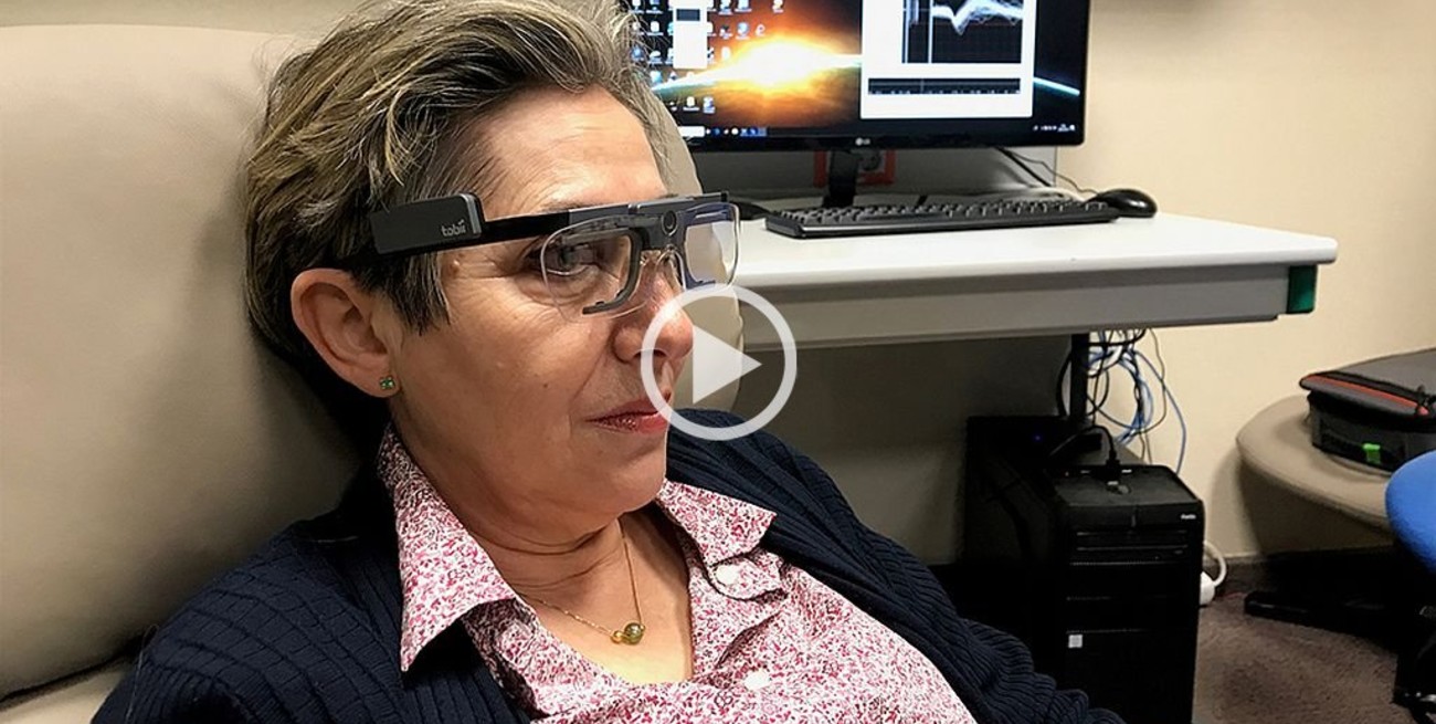 Logran que una mujer ciega vea formas simples y letras con un implante cerebral