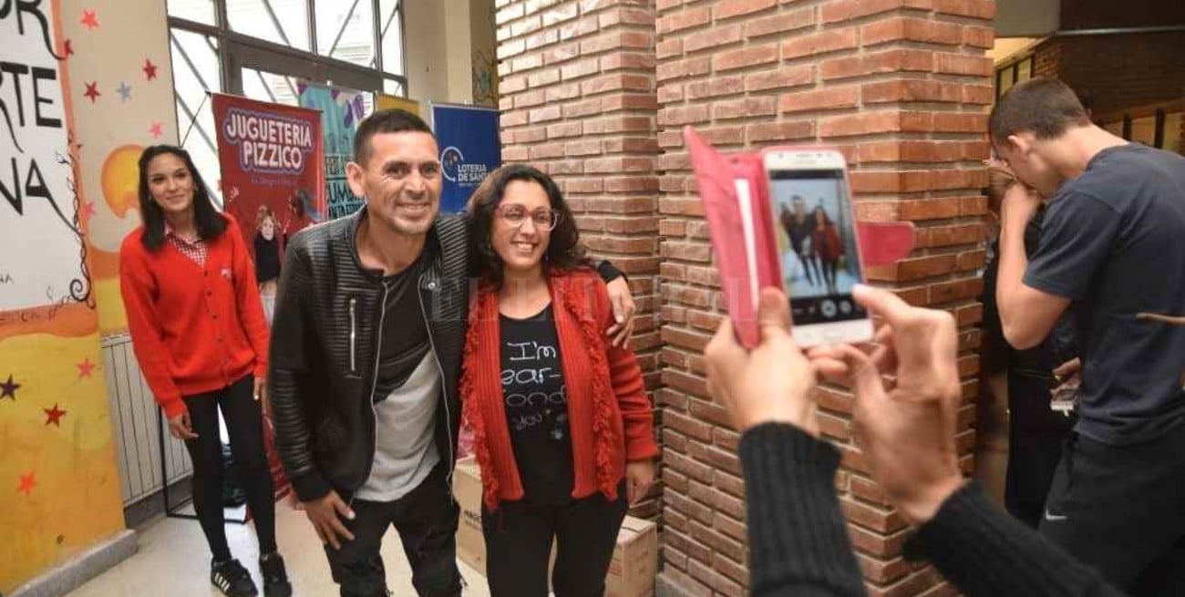 ¿Por qué un cantante de cumbia puede tener más éxito electoral que un político?