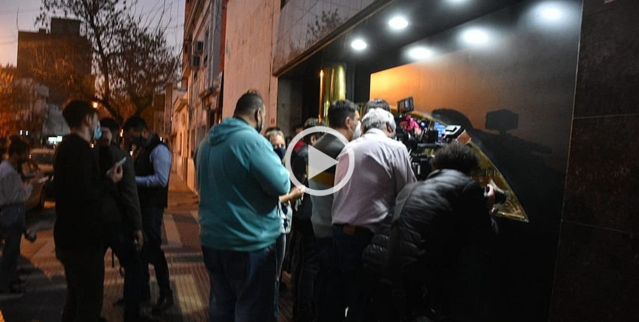 Los santafesinos despiden al senador Carlos Reutemann