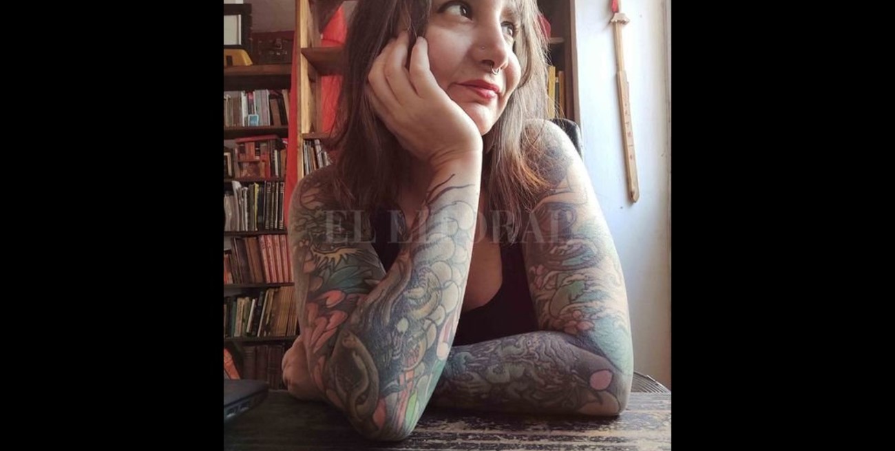 "Cuando construyo personajes intento alejarlos de mi biografía"