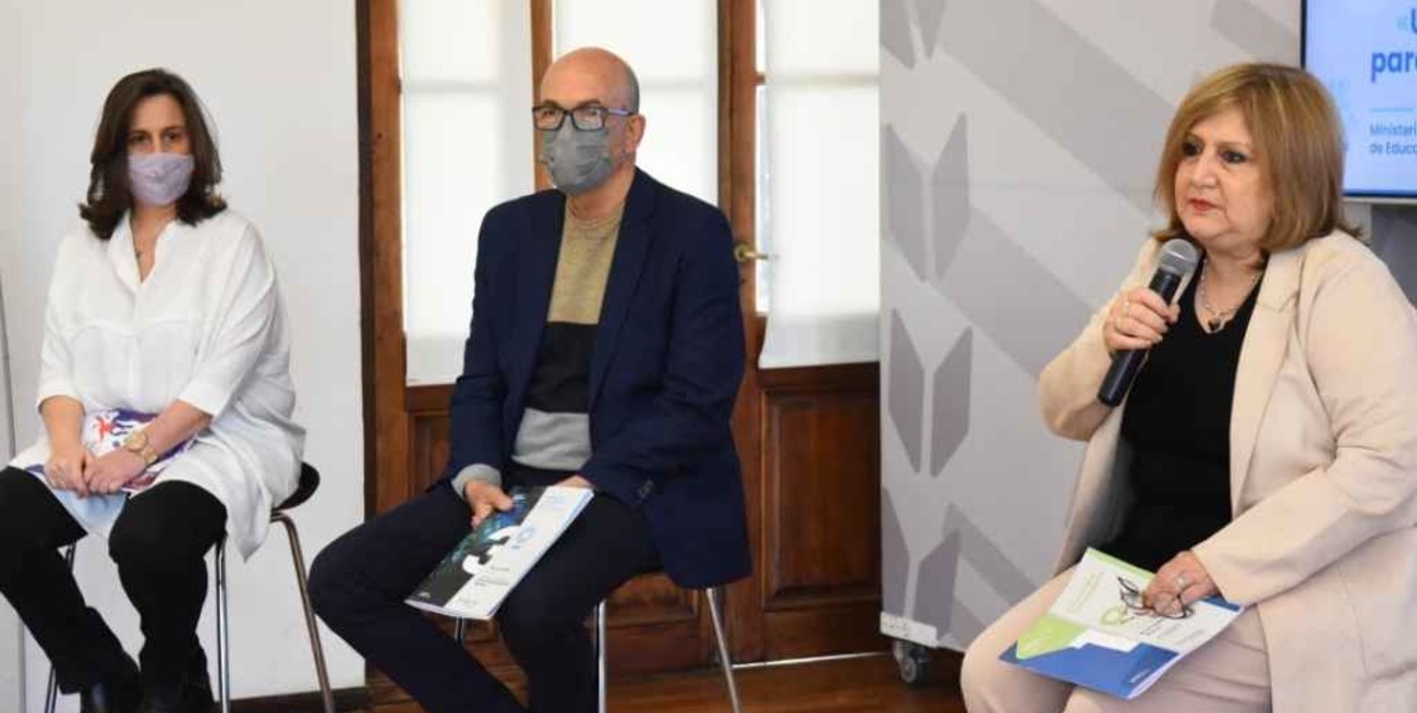 Cantero apuesta a recuperar el 100% de presencialidad en las escuelas santafesinas