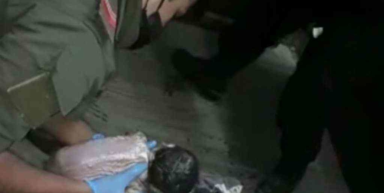 Policías y gendarmes asistieron un parto