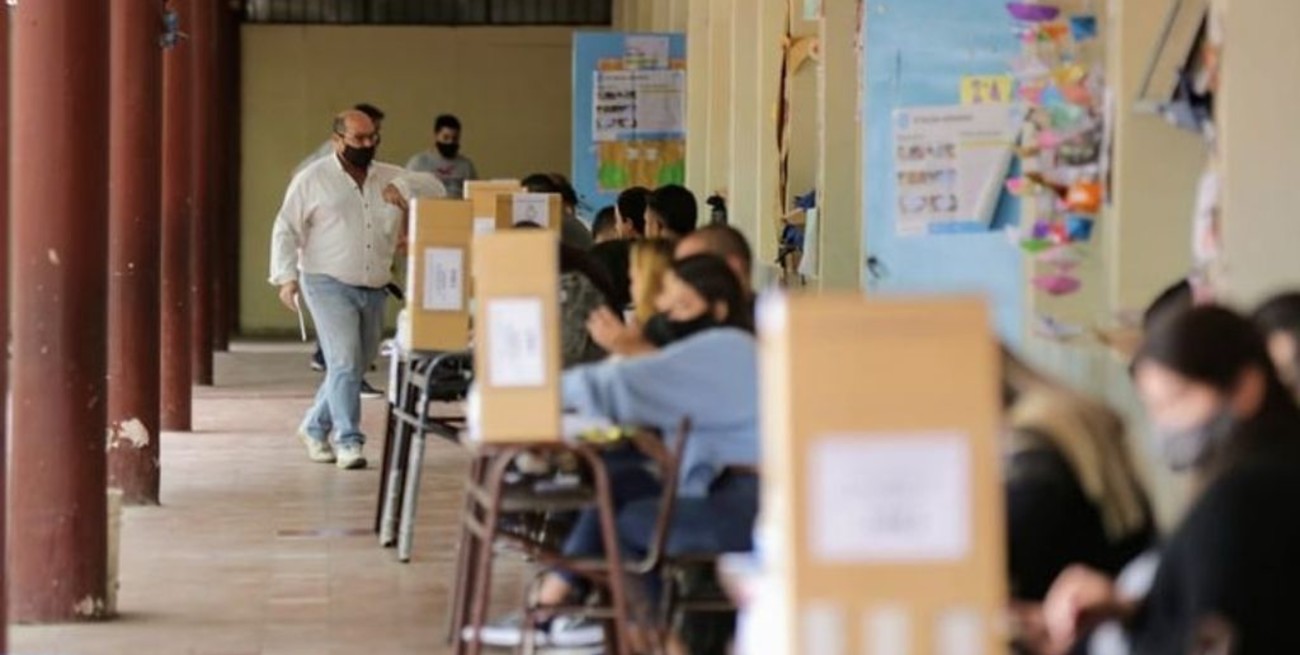 Insólito: fue a votar, se enamoró y ahora lo busca a través de las redes