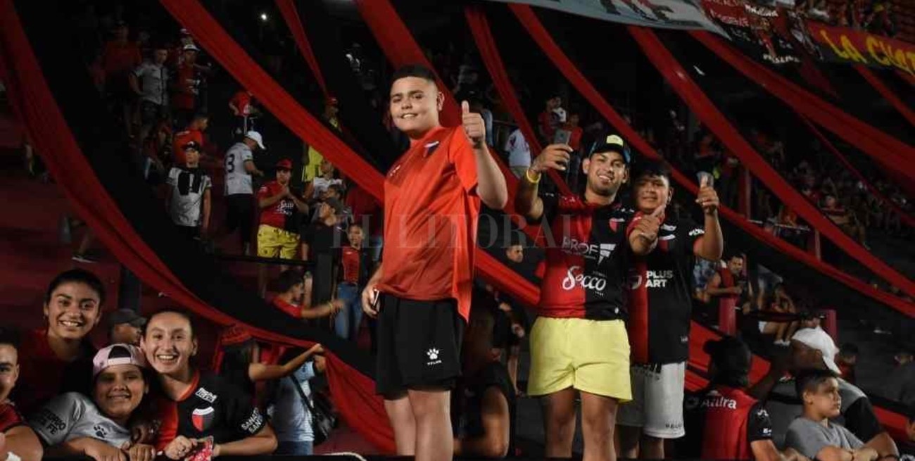 ¡Colón!... Al grito de "Dale campeón"