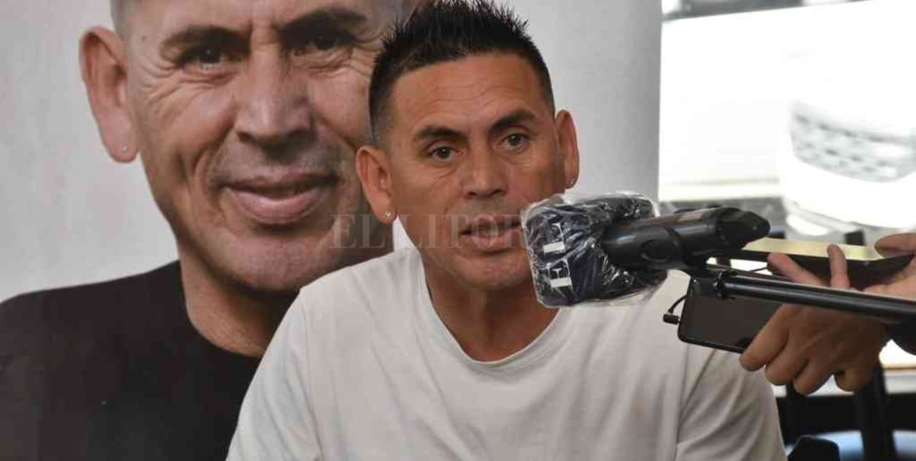 Piedrabuena, el candidato que alzó su voz y retumbó en los barrios populosos