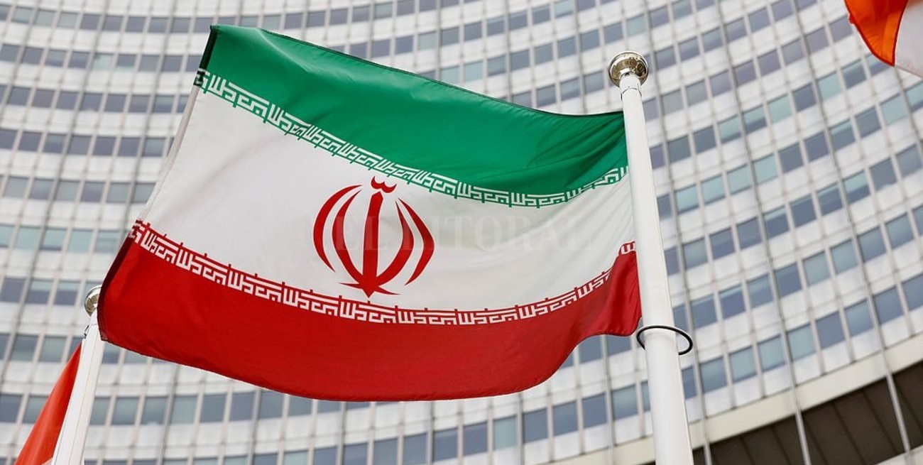 Irán acepta reanudar las negociaciones sobre el acuerdo nuclear tras reunirse con la UE