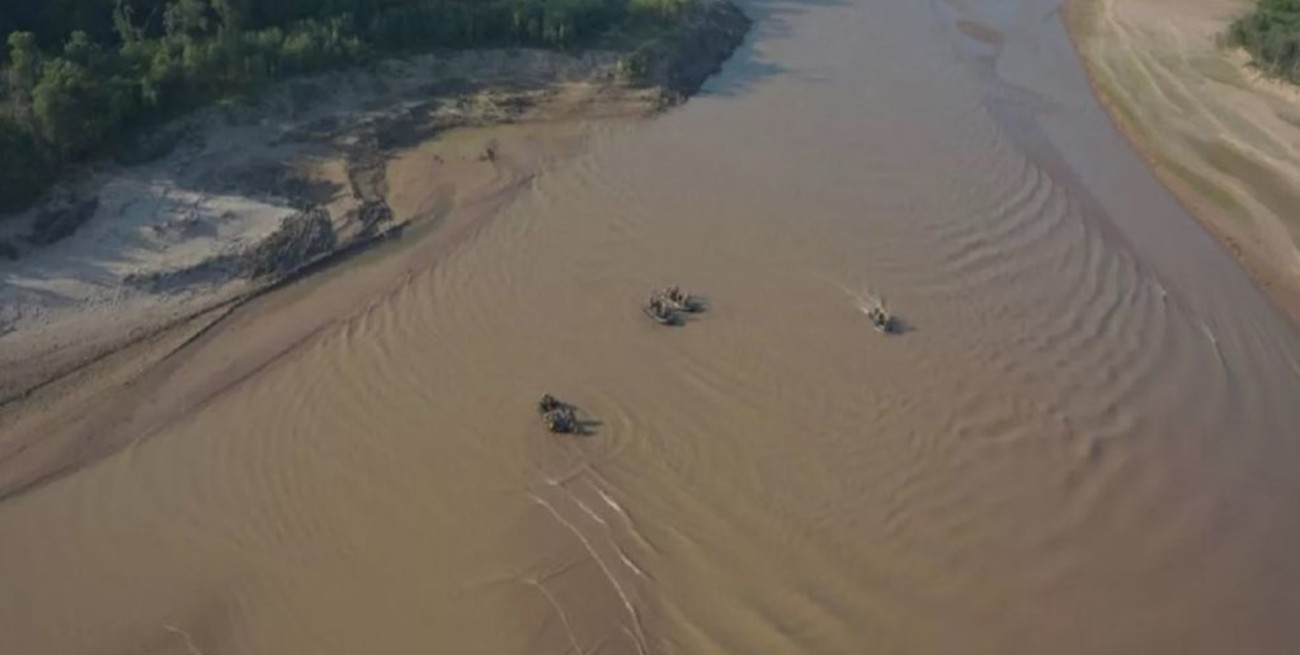 Siete desaparecidos en Salta mientras intentaban cruzar el Río Bermejo en un gomón