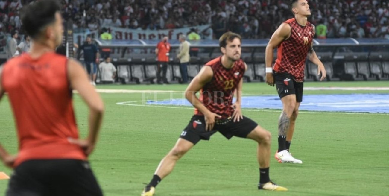 Así forman Colón y River para la final en Santiago