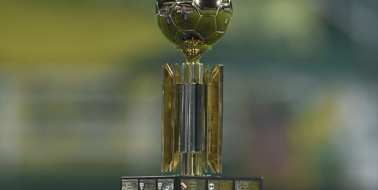 Atlético Paranaense y Palmeiras disputan la Recopa Sudamericana