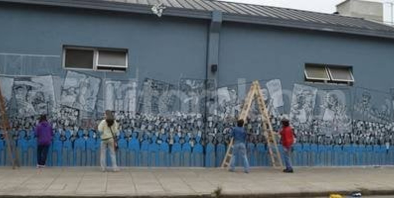 Un mural que recuerda el atentado a la Amia