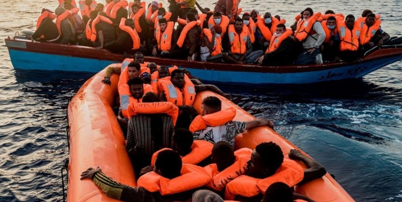 Suman 132 los migrantes rescatados por el Ocean Viking en el Mediterráneo