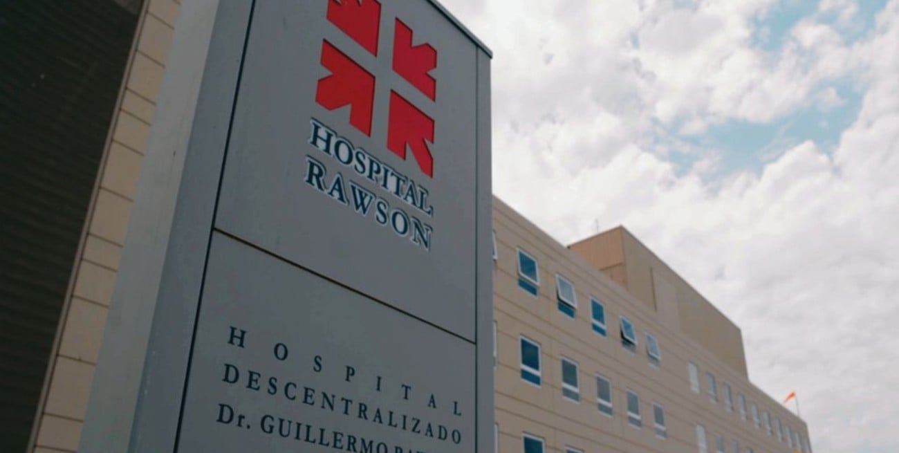 San Juan: lo "destriparon" con una cuchilla de carnicero en la vía pública y ahora lucha por su vida