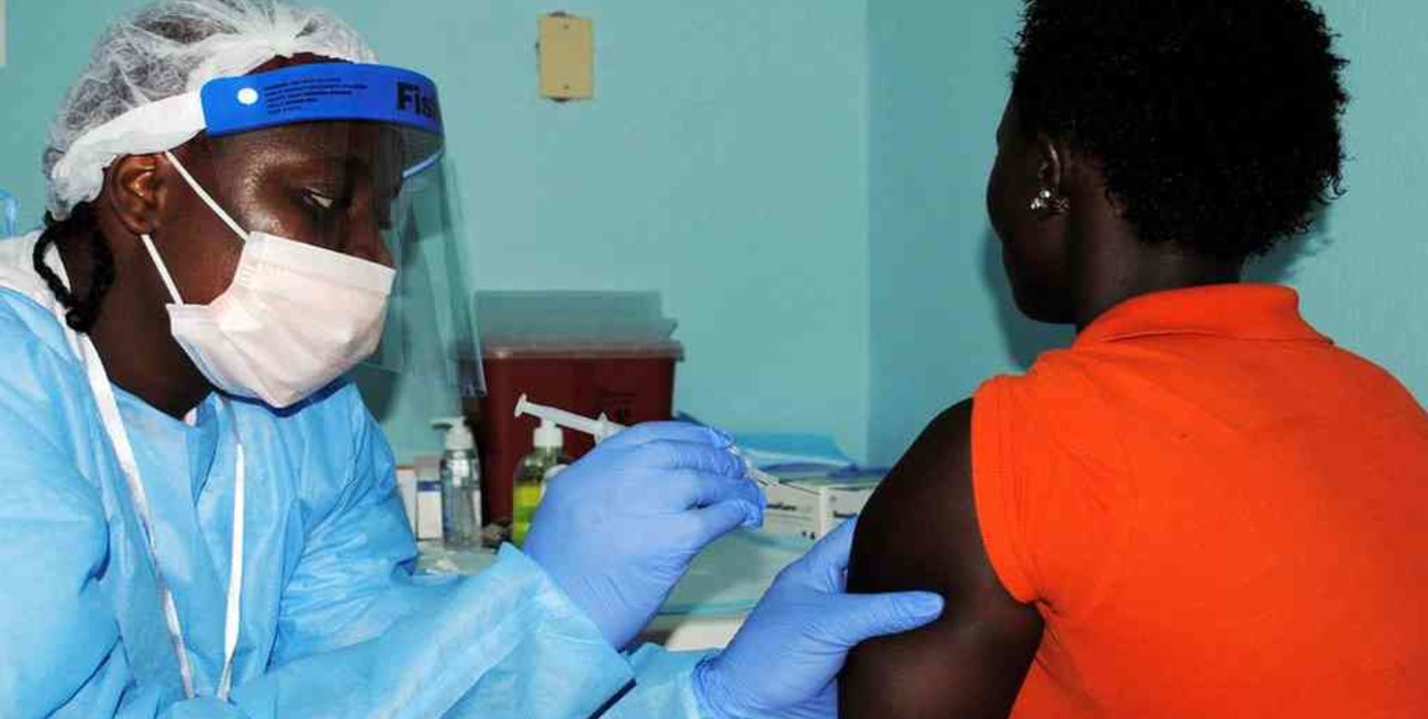 Cuando África solo tiene el 2% vacunado, la OMS sostiene que una tercera dosis, es "una burla a la equidad"