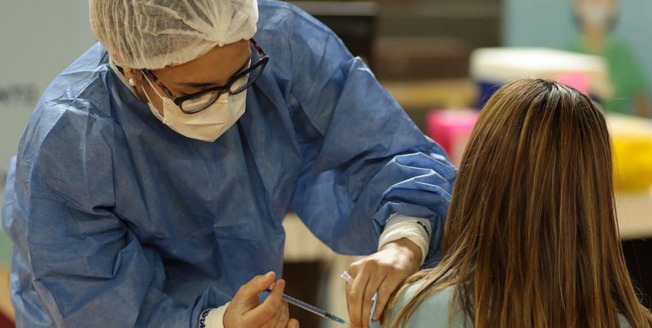 Confirmaron 26 decesos y 1.440 nuevos casos de coronavirus