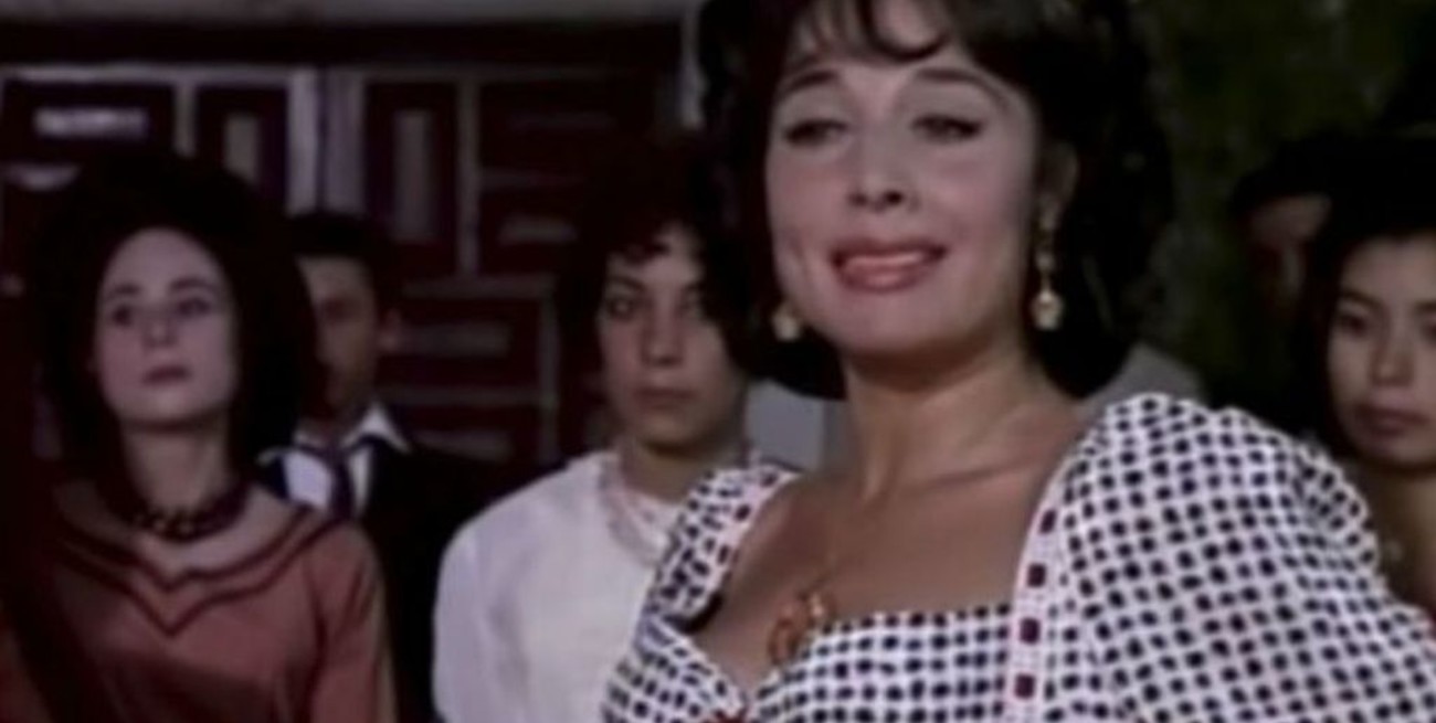 Murió Flor Silvestre, emblema de la música mexicana