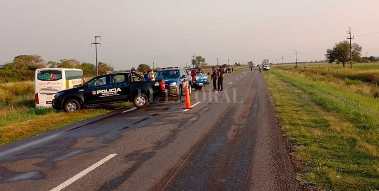 Tragedia en el norte santafesino: tres muertos tras chocar un colectivo con un auto