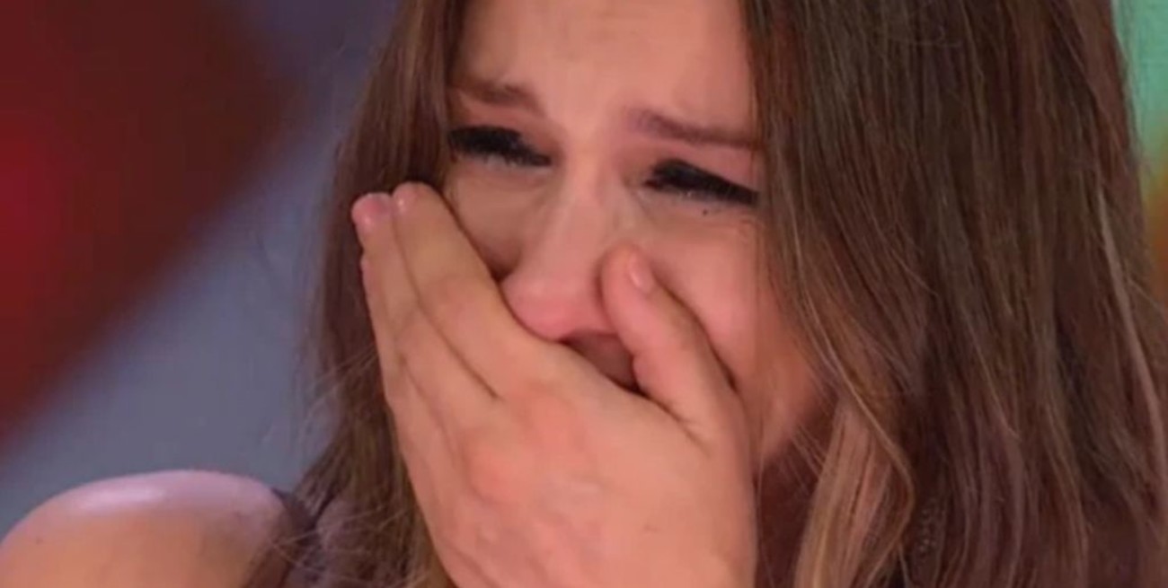 Agotada: Pampita se largó a llorar en público y dijo que no da "más" de cansancio