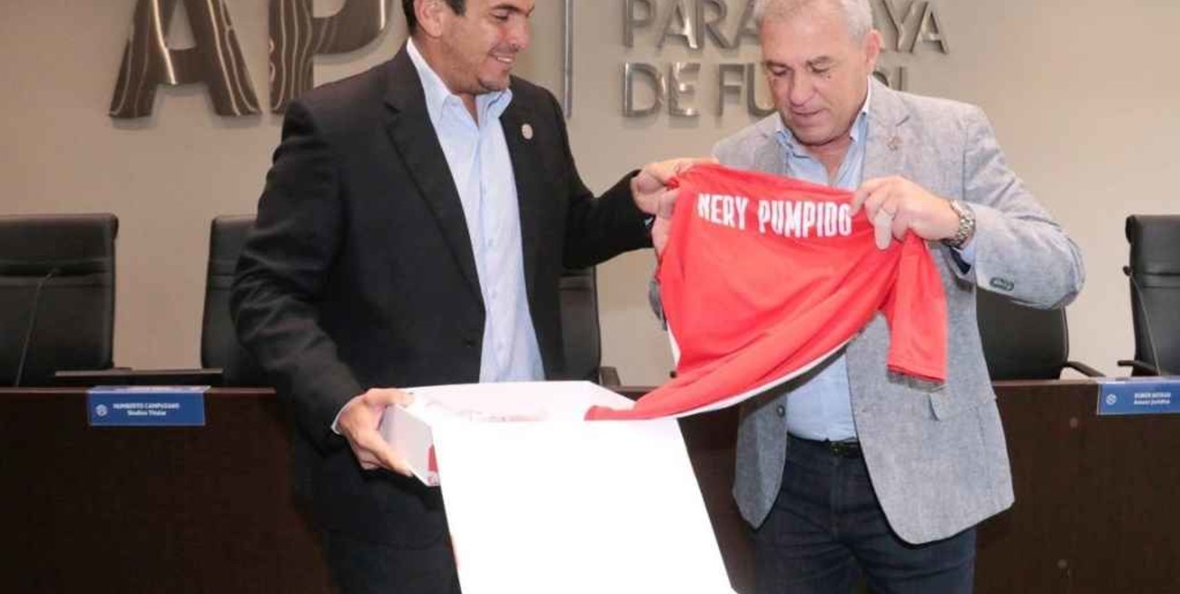 Nery Pumpido: "De Munúa me hablaron bien"