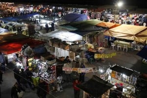 Gentileza: prensa Fececo Los puestos de venta ilegal han proliferado en los últimos años en diferentes puntos del país. Foto: archivo.