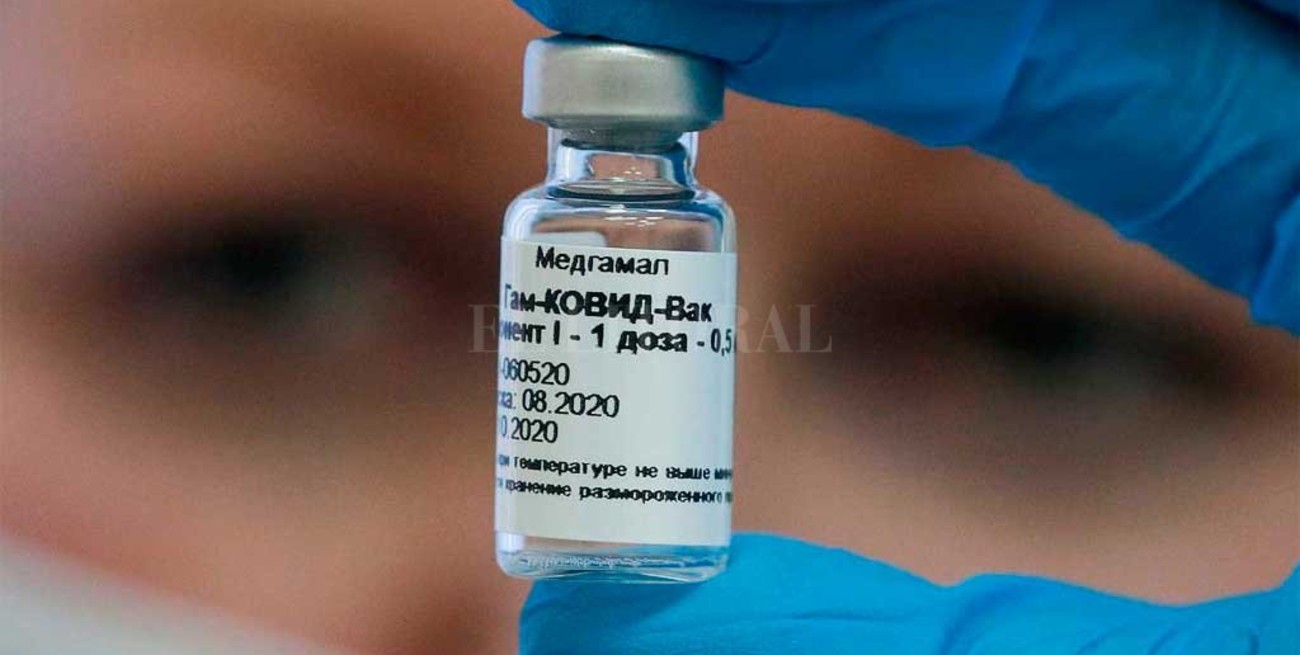 Vacuna rusa y los 60 años: qué se sabe hasta el momento