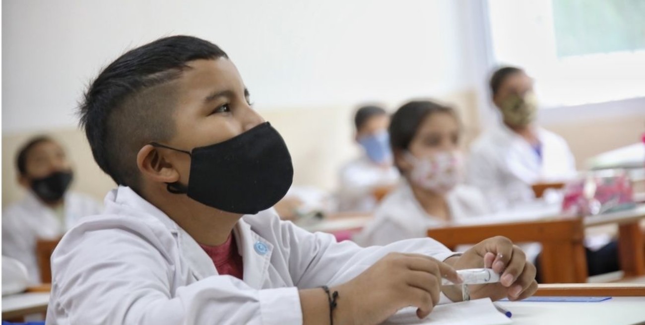 Continuarán las clases presenciales en Corrientes