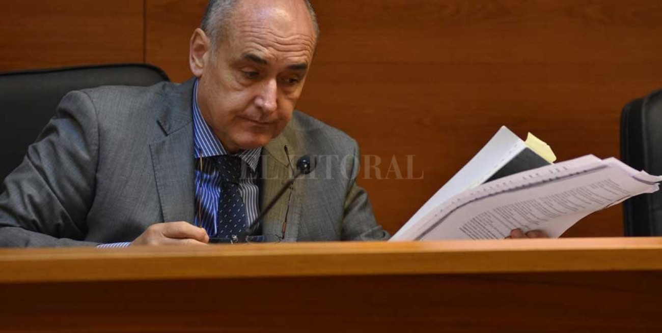 Condenado por andar con un arma robada a la policía