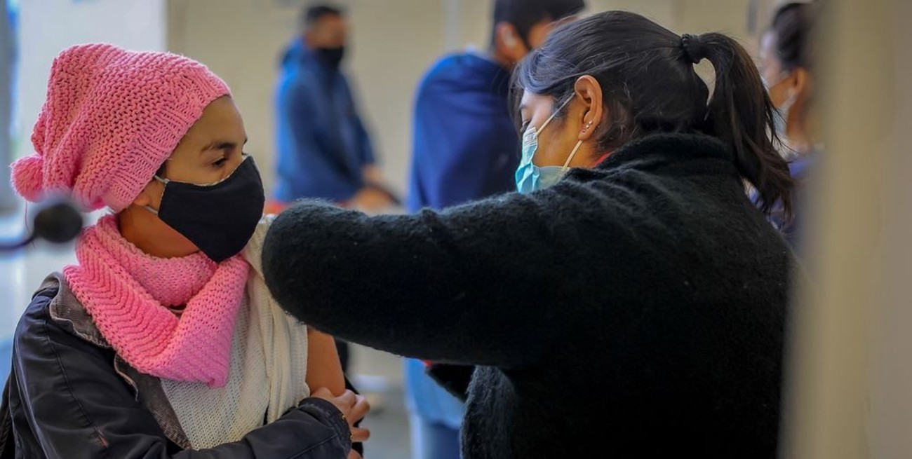 Inscriben en Entre Ríos a adolescentes entre 12 y 17 años sin factores de riesgo para vacunarse