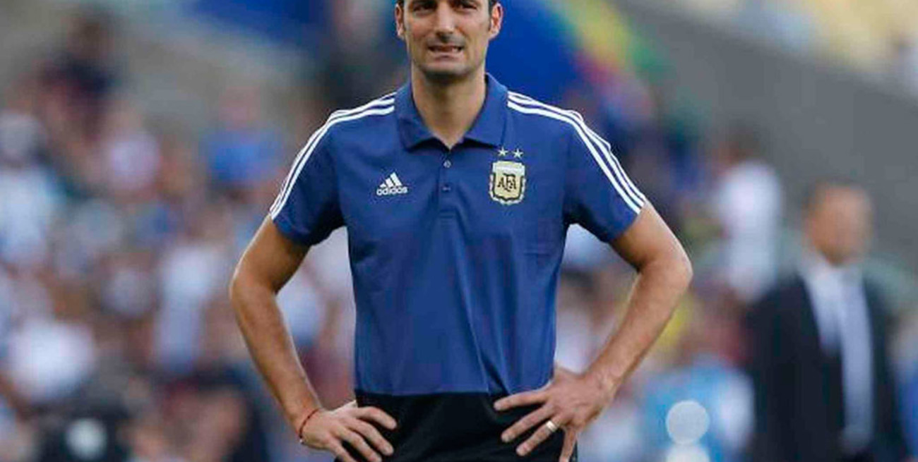 Scaloni llegó al país y ya piensa en las Eliminatorias