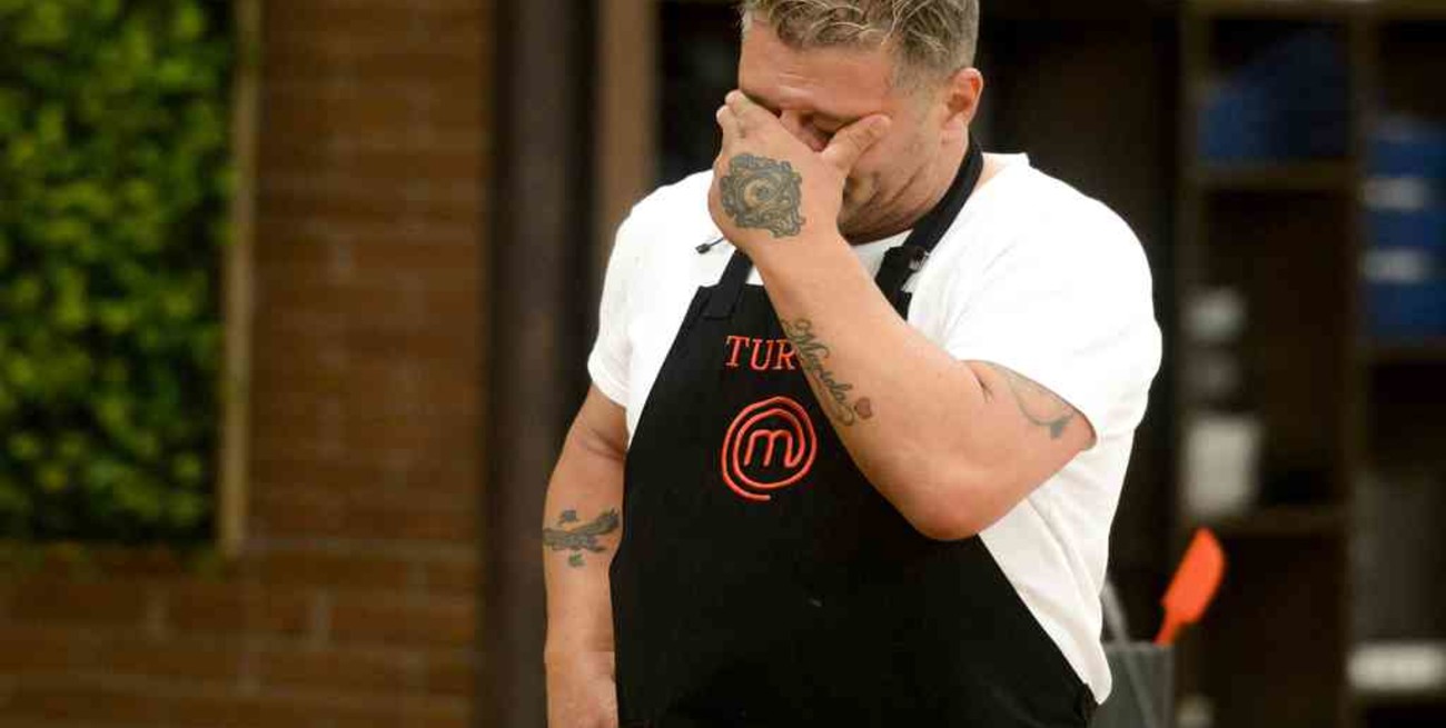Entre aplausos y lagrimas, el Turco García se despidió de Masterchef Celebrity 