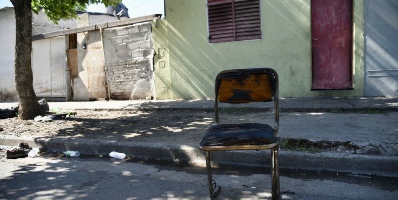 Prendieron fuego una casa de Rosario con una familia adentro