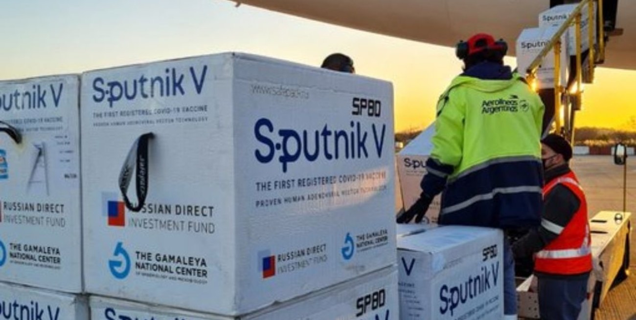 Llegará un vuelo con 400 mil dosis del componente dos de Sputnik V