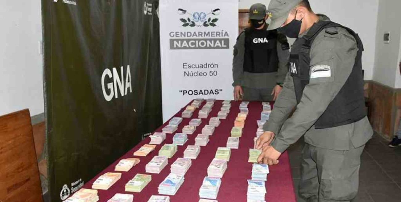 Misiones: incautaron más de 2 millones de pesos y 7.200 dólares sin el aval legal