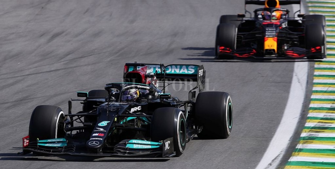 A pesar de la penalización, Hamilton tuvo un "misil" y ganó en Brasil