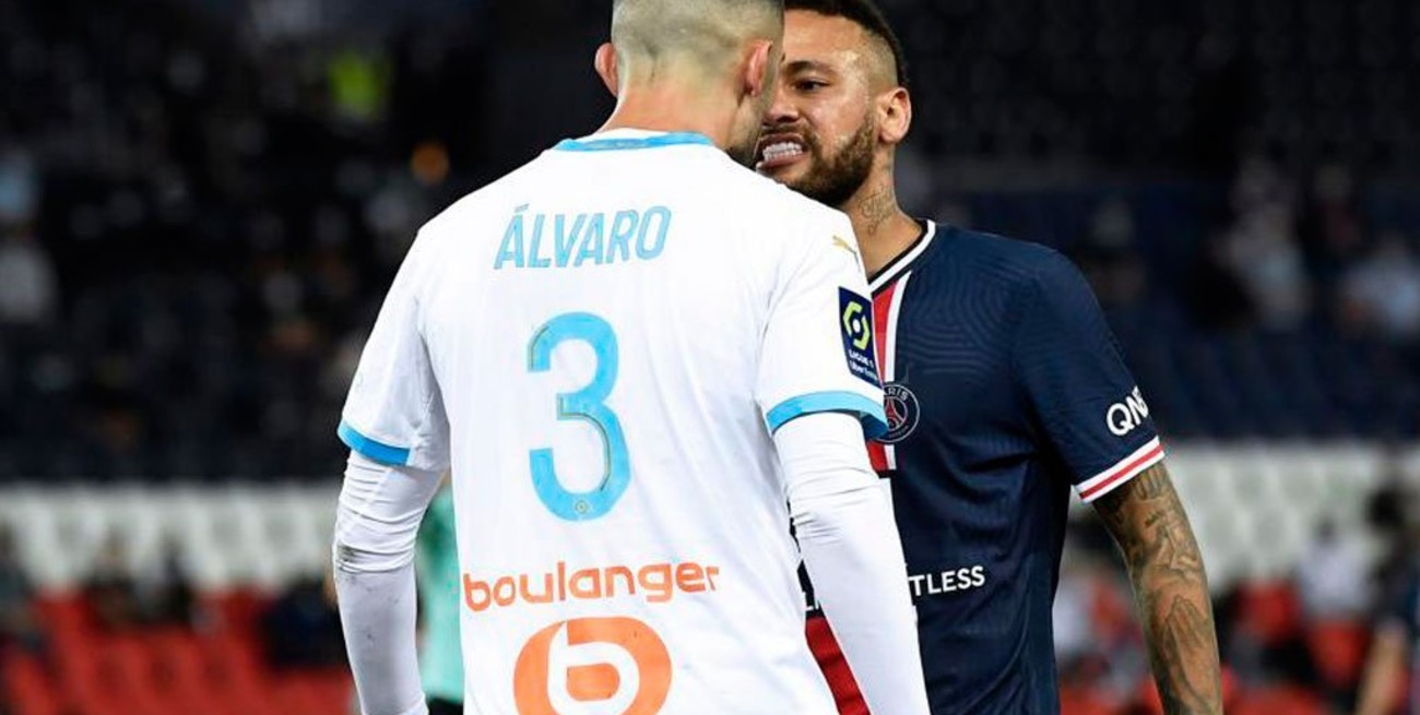 El jugador acusado de racismo, le respondió a Neymar