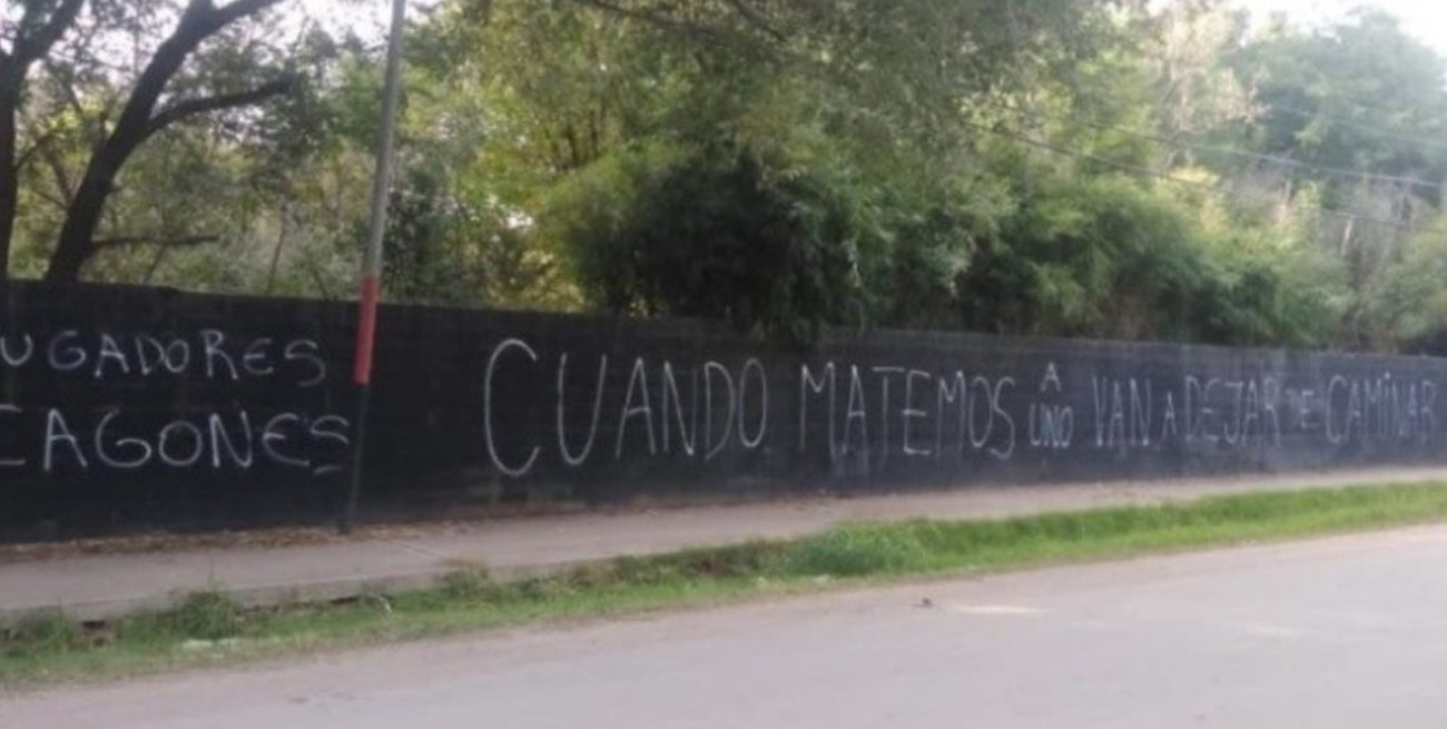 Pintadas contra Newells: "Cuando matemos a uno van a dejar de caminar"