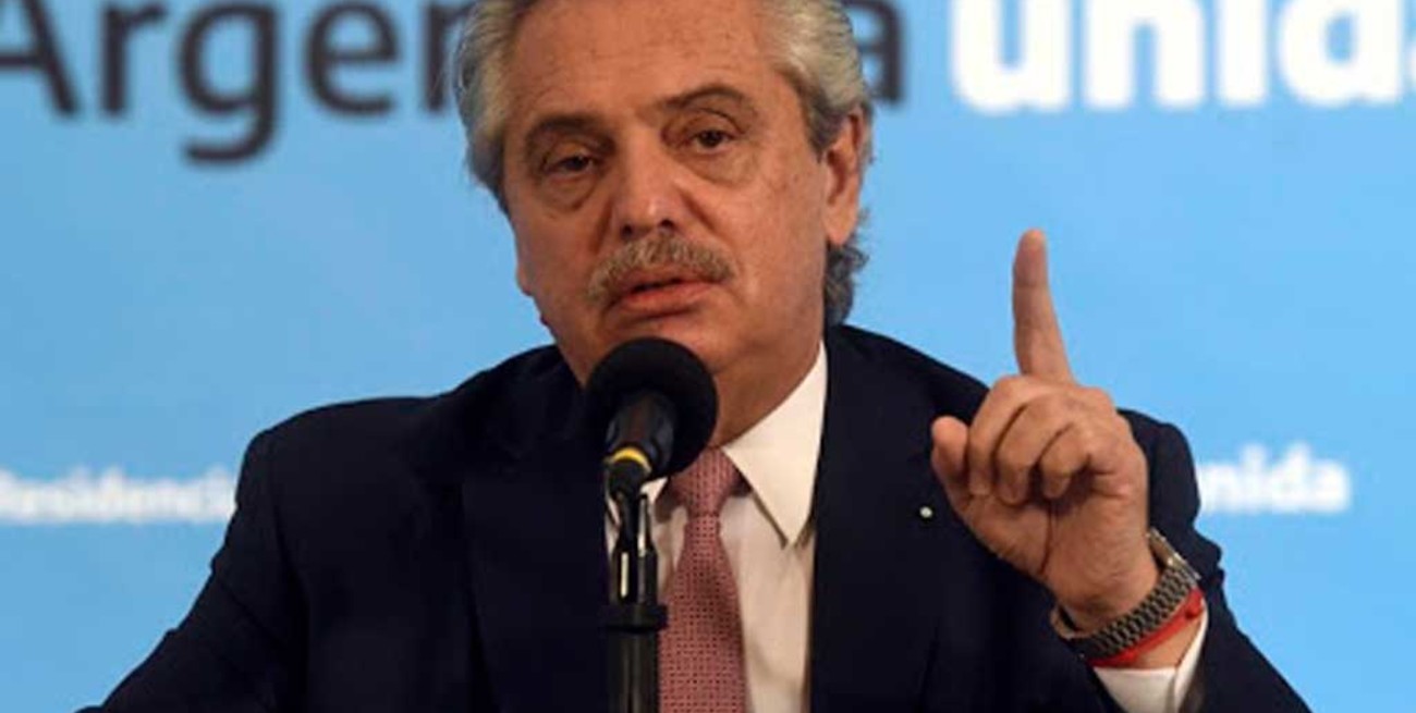 Fernández: "Los distritos con clases presenciales están jugando con fuego y el fuego va a quemar a los argentinos"