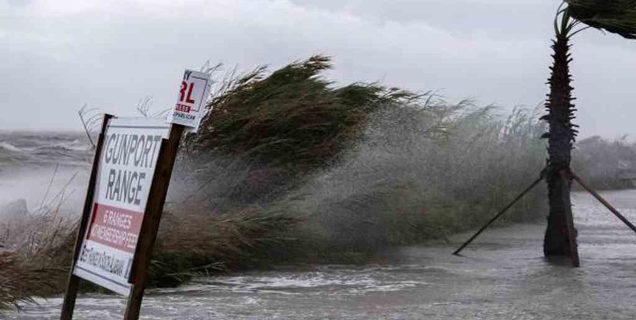 El huracán Sally tocó tierra en la costa de Alabama