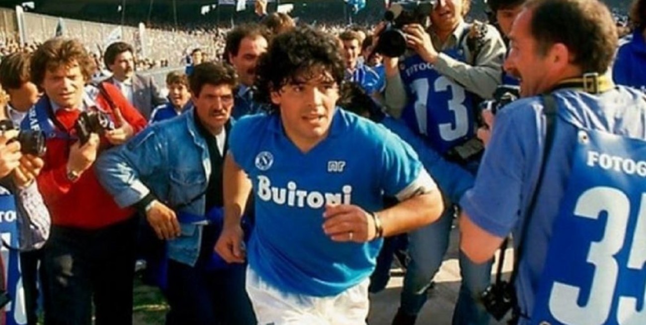 El estadio de Napoli se llamará Diego Armando Maradona
