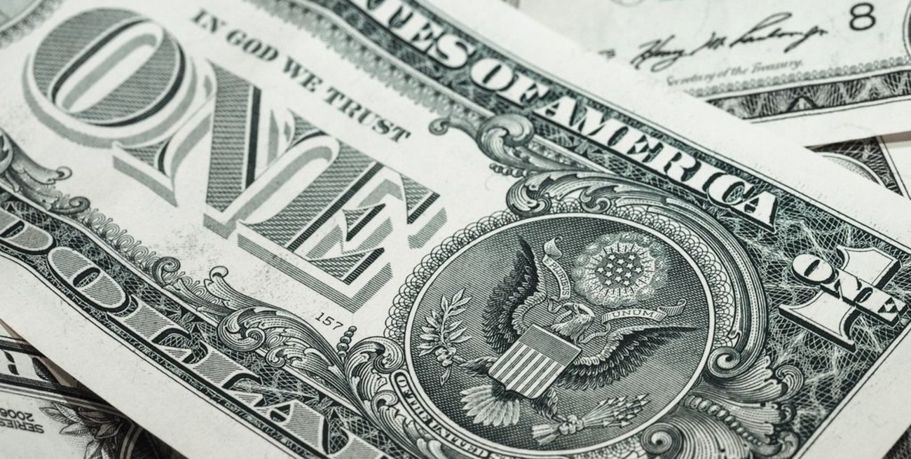 El dólar blue cerró la semana estable a $ 209,50